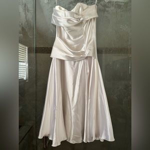 Jessica McClintock cream color mid length dress size 4
